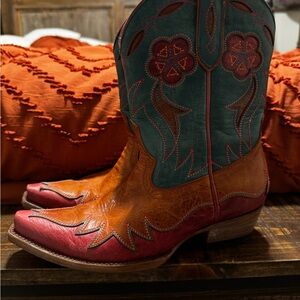 Colorful Western Cowboy Boots
